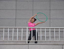 七百多名老師學舞